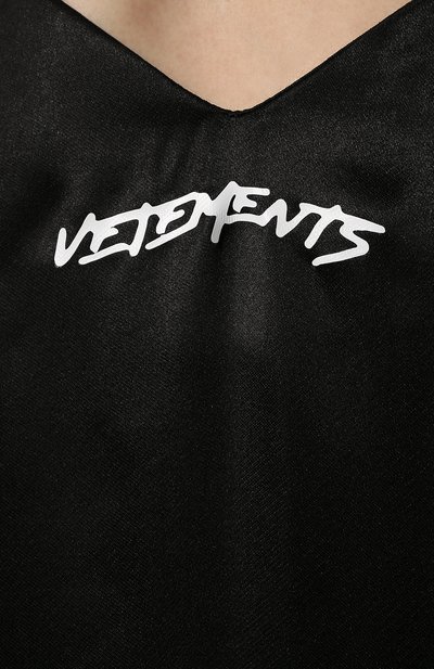 Платье из вискозы и шелка VETEMENTS черного цвета по цене 96550 руб., арт. WE52DR300B 2650/BLACK, фото 5 Платье из вискозы и шелка VETEMENTS, арт. WE52DR300B 2650/BLACK, фото 5
