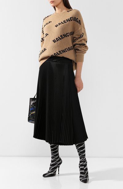 Шерстяной пуловер BALENCIAGA бежевого цвета по цене 133500 руб., арт. 581027/T1473, фото 2 Шерстяной пуловер BALENCIAGA, арт. 581027/T1473, фото 2