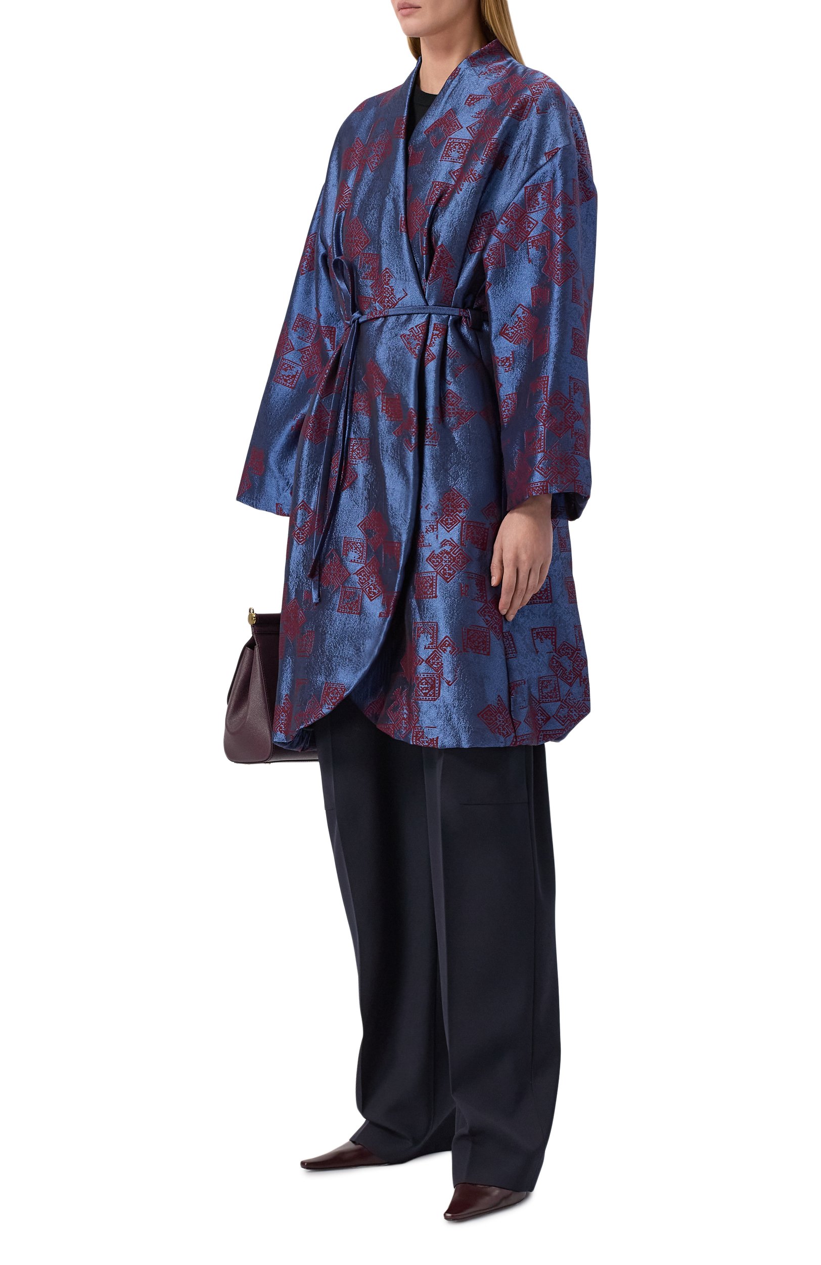Пальто GIORGIO ARMANI синего цвета по цене 559000 руб., арт. GW003442/TE23101, фото 2 Пальто GIORGIO ARMANI, арт. GW003442/TE23101, фото 2