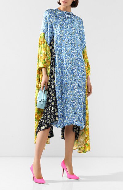 Платье из вискозы VETEMENTS голубого цвета по цене 324000 руб., арт. SS20DR177 2605/W/BLUE VI0LET MULTI C0L0R, фото 2 Платье из вискозы VETEMENTS, арт. SS20DR177 2605/W/BLUE VI0LET MULTI C0L0R, фото 2