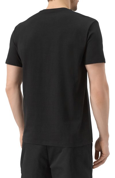 Хлопковая футболка EMPORIO ARMANI черного цвета по цене 9505 руб., арт. EM000574/AF12333, фото 4 Хлопковая футболка EMPORIO ARMANI, арт. EM000574/AF12333, фото 4