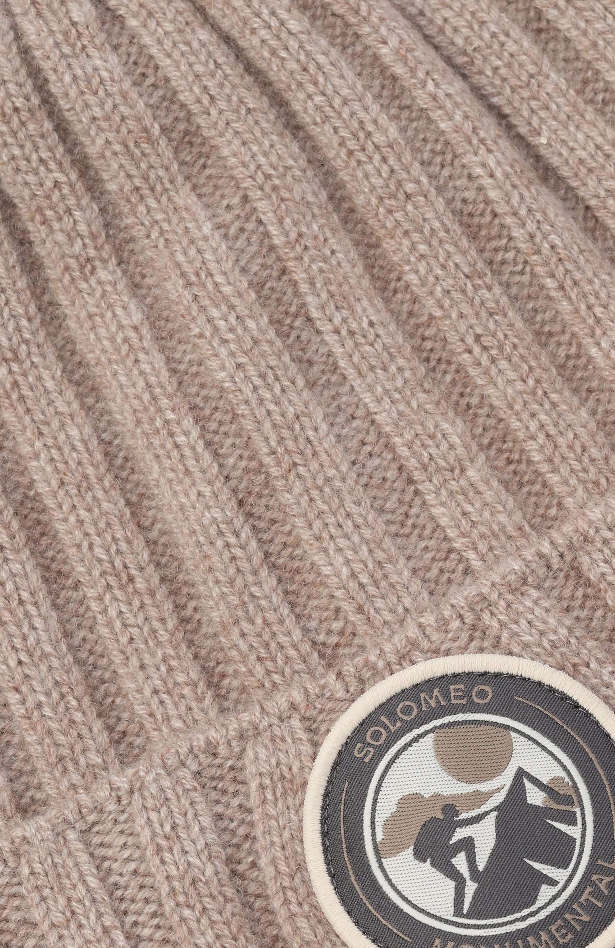 Кашемировая шапка BRUNELLO CUCINELLI темно-бежевого цвета по цене 29950 руб., арт. B22M90070B, фото 3 Кашемировая шапка BRUNELLO CUCINELLI, арт. B22M90070B, фото 3