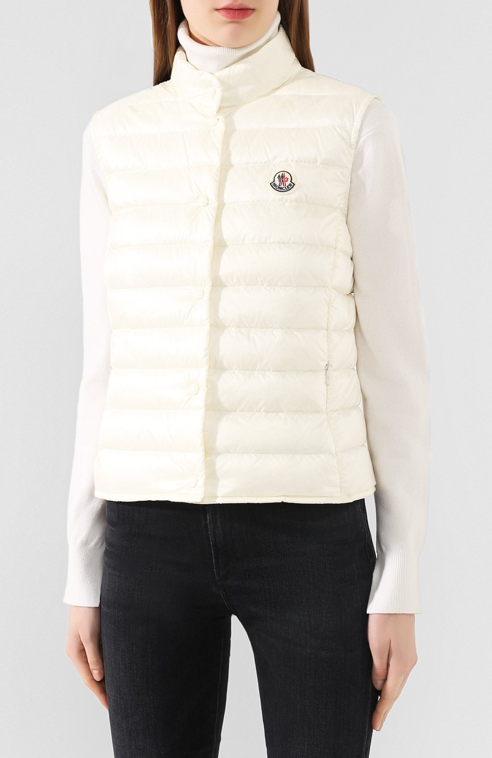 Пуховый жилет liane MONCLER белого цвета по цене 64400 руб., арт. F1-093-1A102-00-53048, фото 3 Пуховый жилет liane MONCLER, арт. F1-093-1A102-00-53048, фото 3