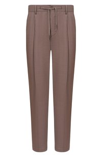 Коричневый