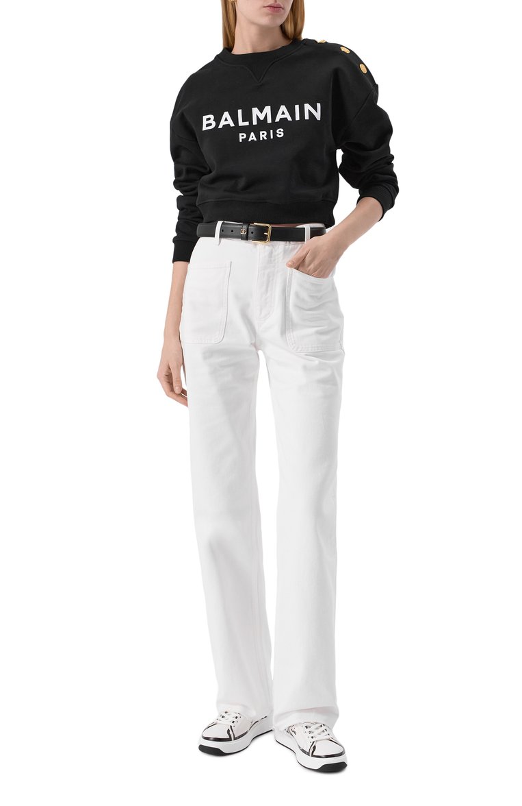 Женский хлопковый свитшот BALMAIN черного цвета, арт. EF1JQ002/BB02 | Фото 2 (Драгоценные камни: Проставлено; Рукава: Длинные; Материал сплава: Проставлено; Длина (для топов): Укороченные; Женское Кросс-КТ: Свитшот-одежда; Стили: Кэжуэл; Материал внешний: Хлопок)
