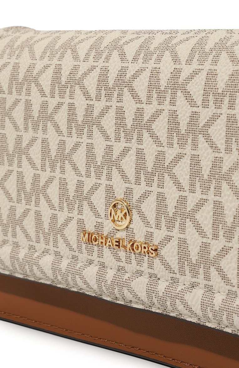 Женская сумка jet set small MICHAEL MICHAEL KORS бежевого цвета, арт. 32S1GT9C2B | Фото 3 (Размер: small; Материал: Натуральная кожа; Драгоценные камни: Проставлено; Материал сплава: Проставлено; Ремень/цепочка: На ремешке)