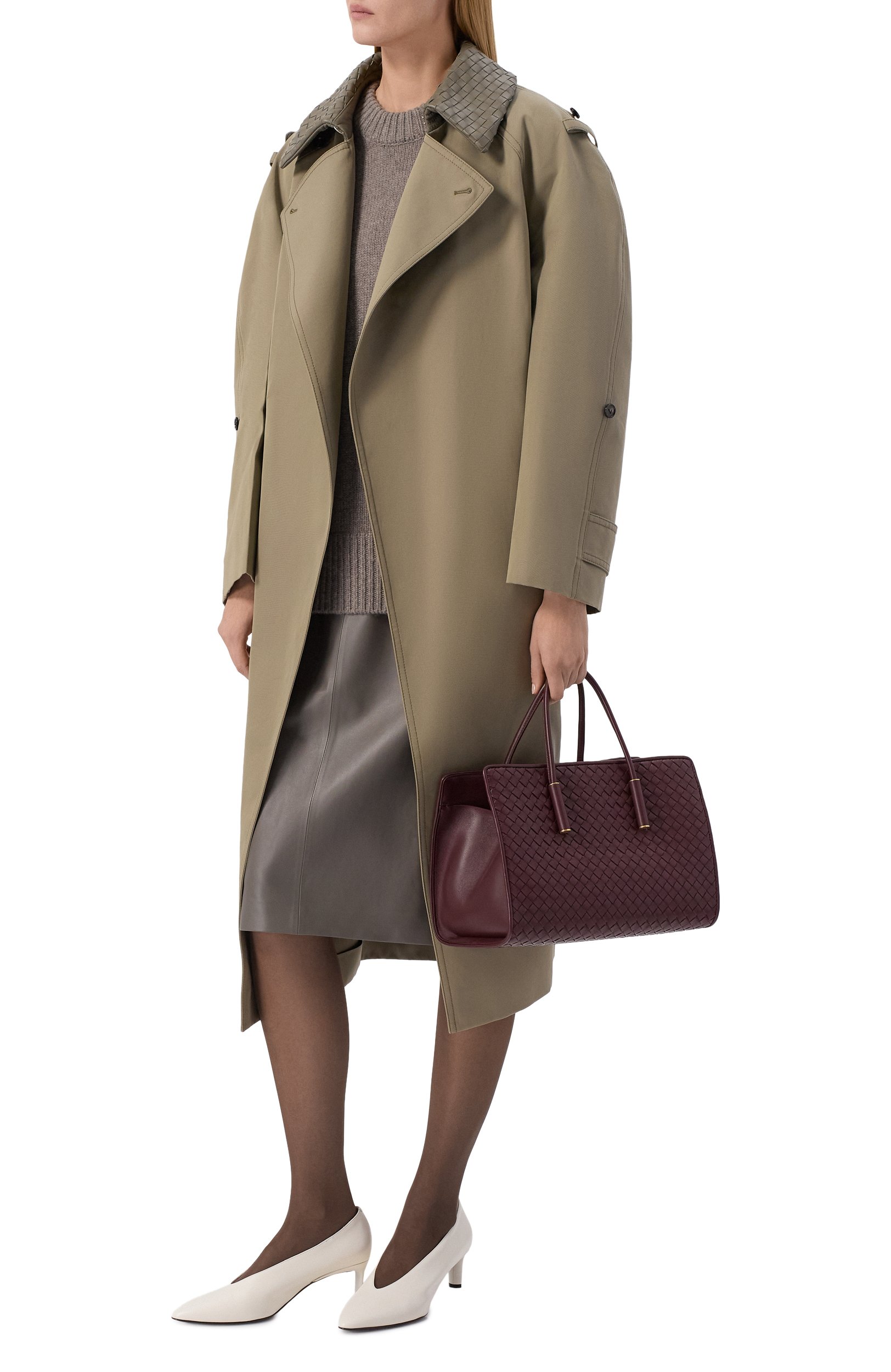 Сумка barbara small BOTTEGA VENETA бордового цвета по цене 564500 руб., арт. 875932/V5KD0, фото 3 Сумка barbara small BOTTEGA VENETA, арт. 875932/V5KD0, фото 3