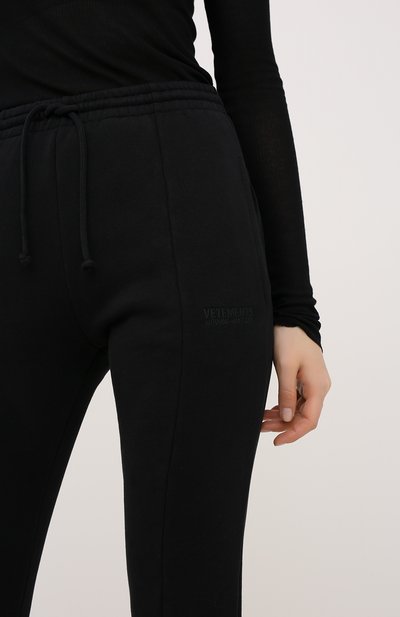 Хлопковые джоггеры VETEMENTS, арт. WAH21TR645 1601/BLACK, фото 5