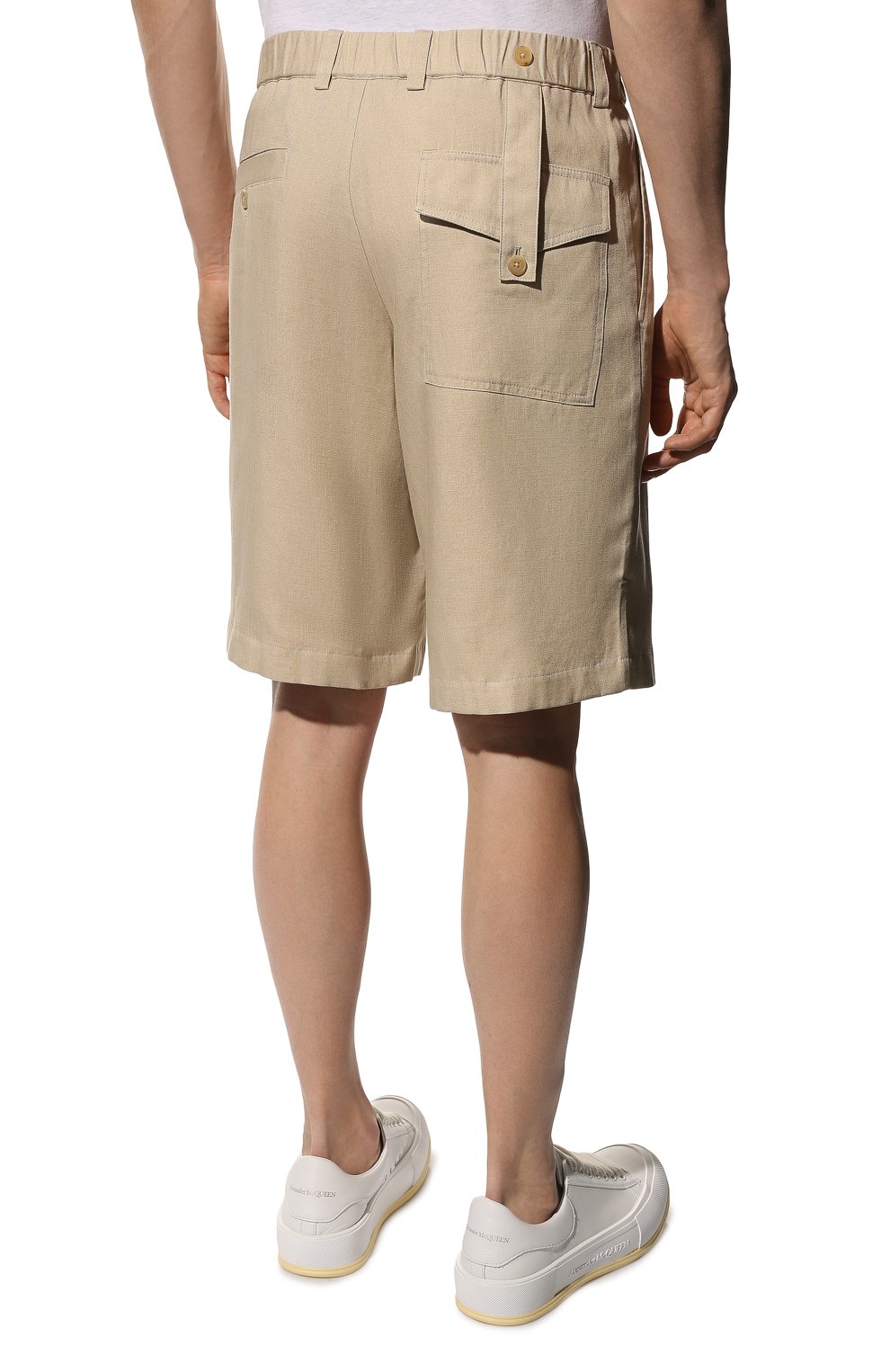 Шорты из вискозы и льна JACQUEMUS светло-бежевого цвета по цене 39250 руб., арт. 225PA009-1011, фото 4 Шорты из вискозы и льна JACQUEMUS, арт. 225PA009-1011, фото 4