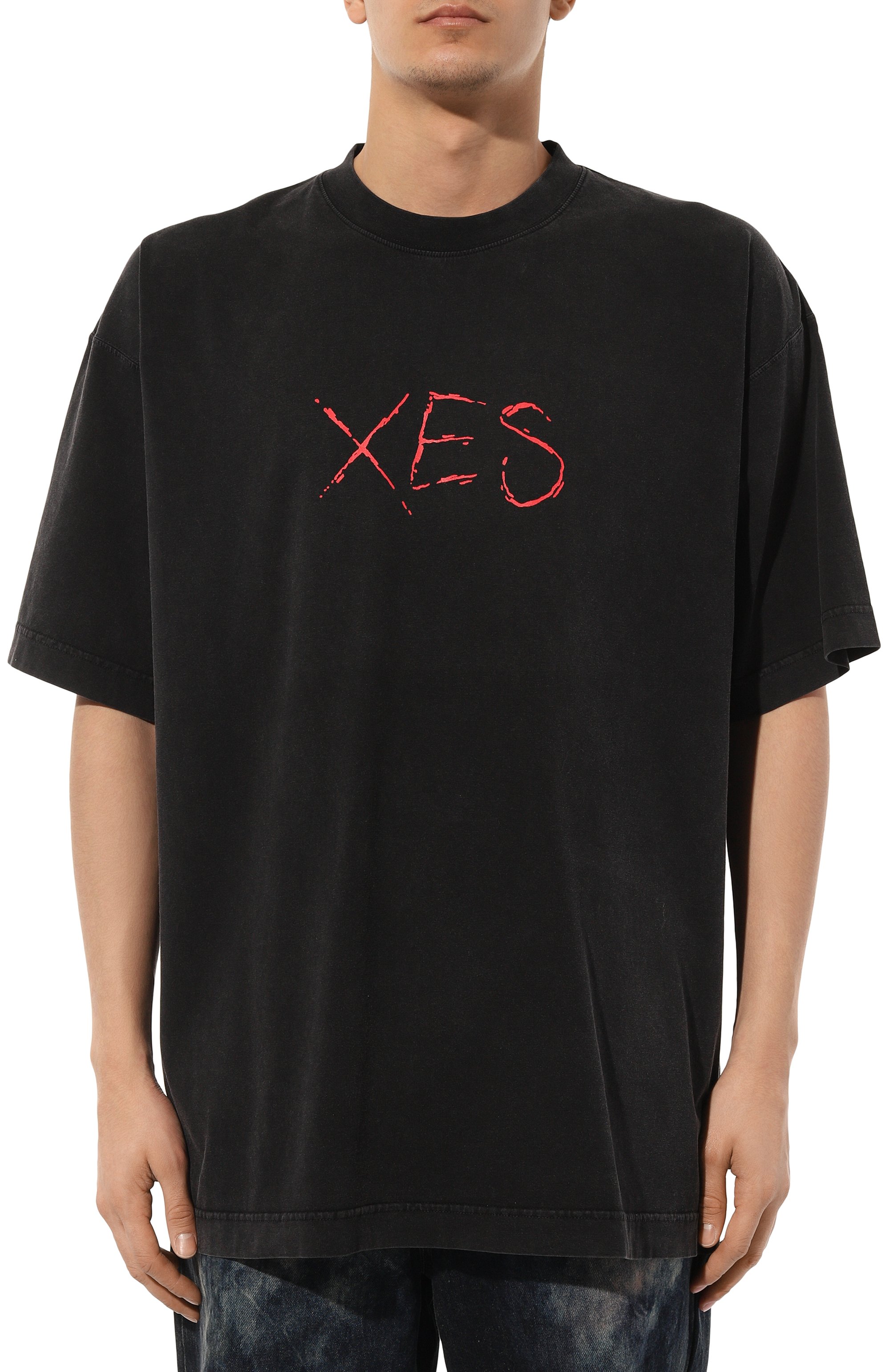 Хлопковая футболка VETEMENTS черного цвета по цене 65450 руб., арт. UE64TR220B, фото 3 Хлопковая футболка VETEMENTS, арт. UE64TR220B, фото 3