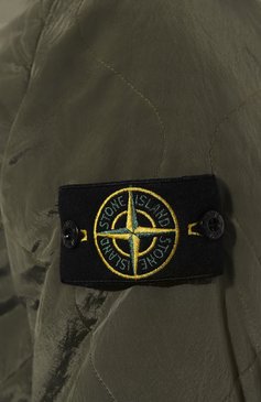 Мужская двухсторонняя куртка STONE ISLAND оливкового цвета, арт. 751564948 | Фото 5 (Кросс-КТ: Куртка, Ветровка; Рукава: Длинные; Материал сплава: Проставлено; Материал внешний: Хлопок; Материал подклада: Синтетический материал; Драгоценные камни: Проставлено; Длина (верхняя одежда): Короткие; Стили: Кэжуэл)