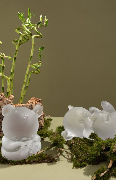 Скульптура панда сидящая yang-yan LALIQUE прозрачного цвета по цене 2970000 руб., арт. 89010103, фото 4 Скульптура панда сидящая yang-yan LALIQUE, арт. 89010103, фото 4