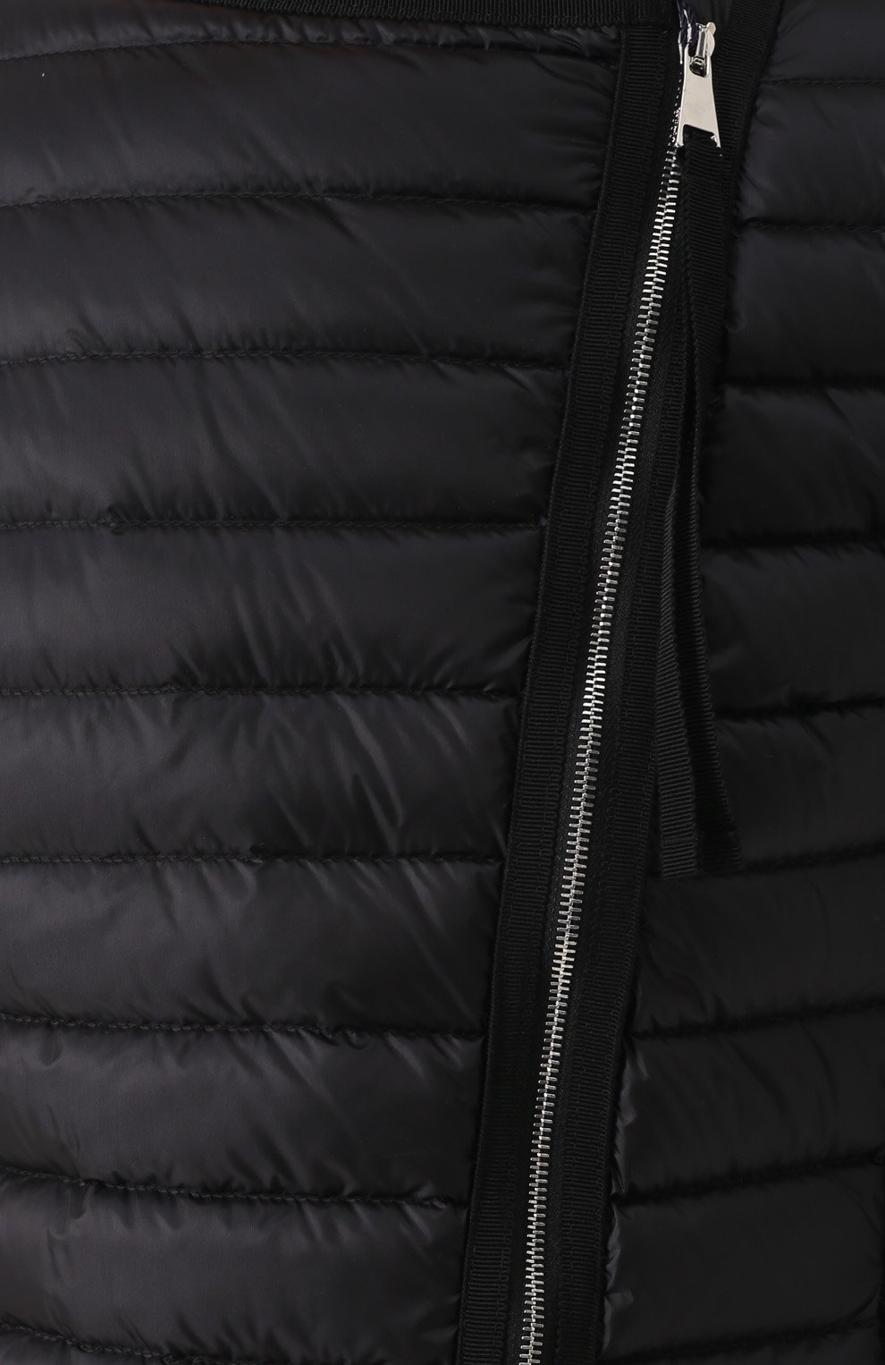 Стеганый приталенный пуховик с косой молнией MONCLER, арт. C1-093-45904-99-53048, фото 5