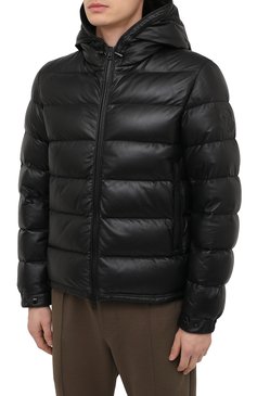 Мужская пуховик gebroulaz MONCLER черного цвета, арт. F2-091-1A596-00-50118 | Фото 3 (Стили: Кэжуэл; Длина (верхняя одежда): Короткие; Материал подклада: Синтетический материал; Рукава: Длинные; Материал утеплителя: Пух и перо; Мужское Кросс-КТ: пуховик-короткий; Материал внешний: Натуральная кожа; Материал сплава: Проставлено; Драгоценные камни: Проставлено)