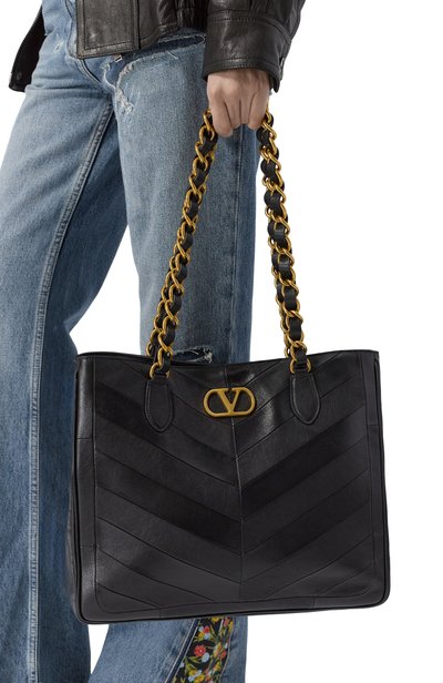 Сумка-тоут laseine VALENTINO черного цвета по цене 379500 руб., арт. 9W2B0T12/PSN, фото 2 Сумка-тоут laseine VALENTINO, арт. 9W2B0T12/PSN, фото 2