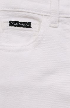 Детские джинсы DOLCE & GABBANA белого цвета, арт. L52F56/LDA84/2-6 | Фото 3 (Региональные ограничения белый список (Axapta Mercury): Не проставлено; Детали: Однотонный; Материал сплава: Проставлено; Нос: Не проставлено; Материал внешний: Хлопок; Ростовка одежда: 2 года | 92 см, 3 года | 98 см, 4 года | 104 см, 5 лет | 110 см, 6 лет | 116 см)