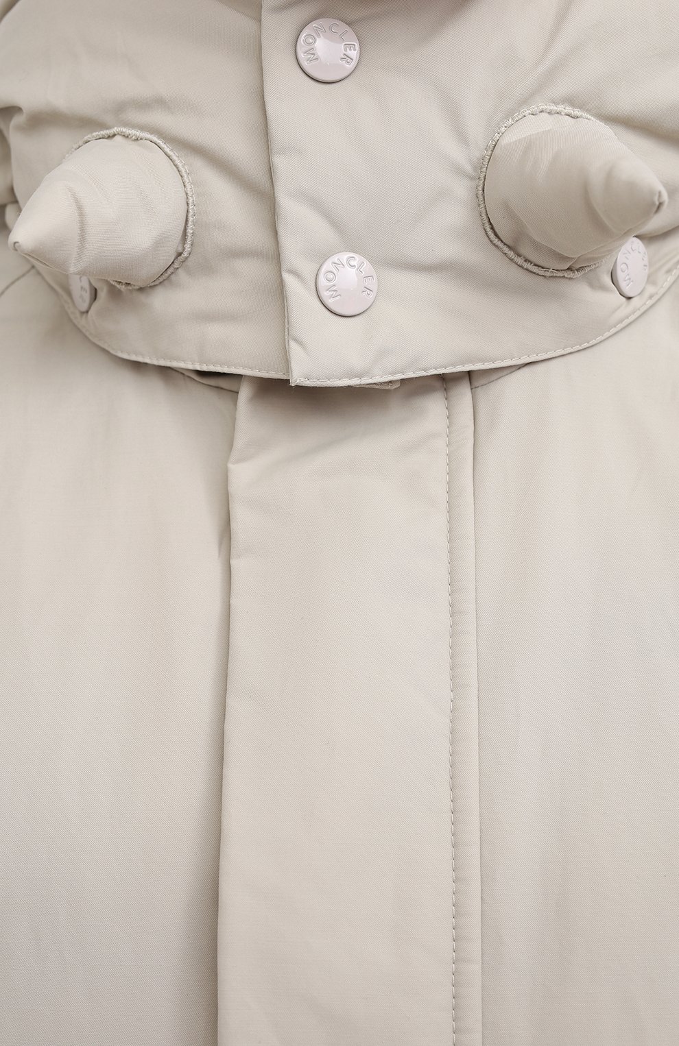 Пуховик MONCLER GENIUS светло-бежевого цвета по цене 169000 руб., арт. F2-09E-1B504-40-V0135, фото 5 Пуховик MONCLER GENIUS, арт. F2-09E-1B504-40-V0135, фото 5