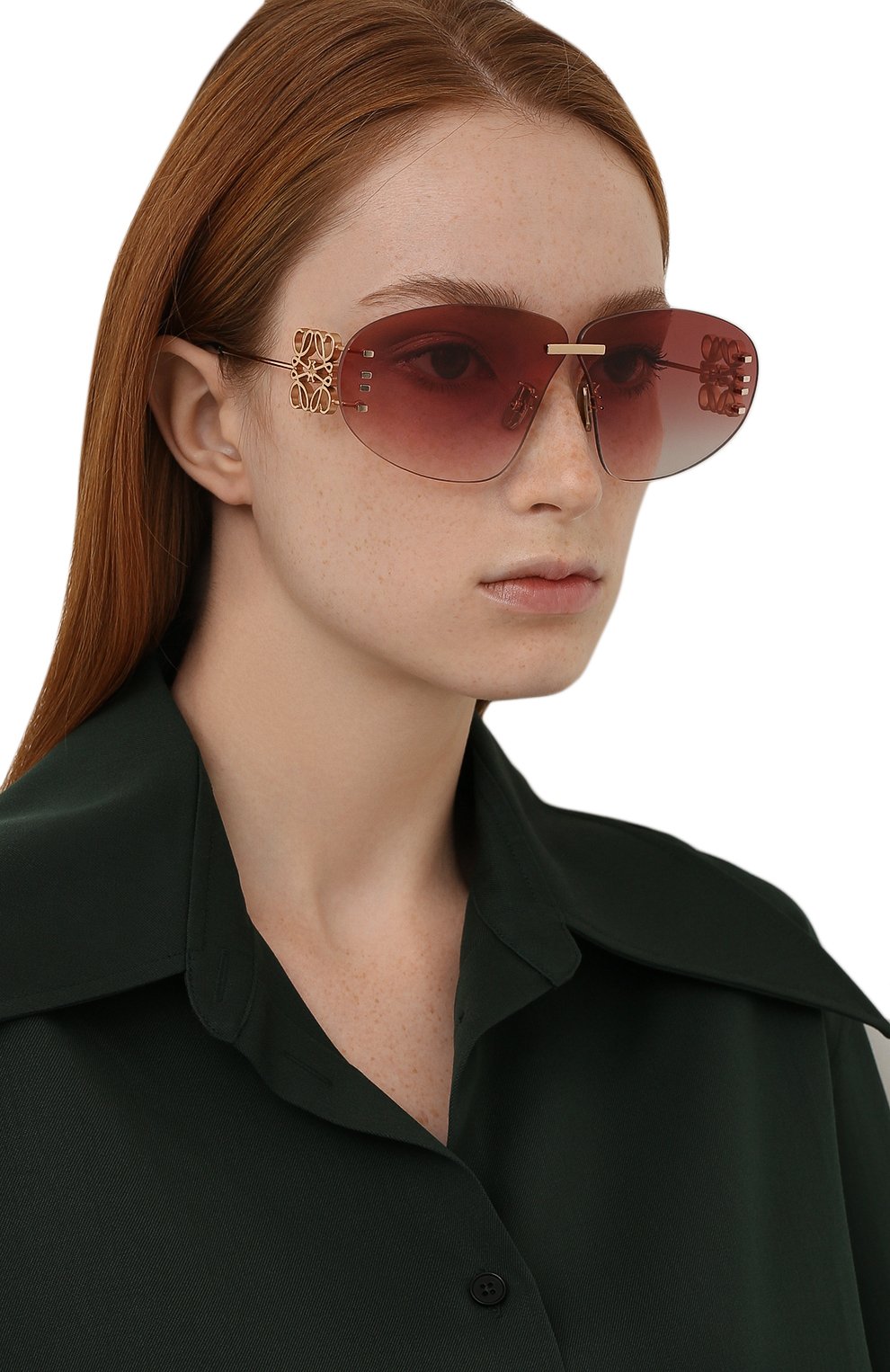 Солнцезащитные очки LOEWE розового цвета по цене 37850 руб., арт. LW40048U, фото 2 Солнцезащитные очки LOEWE, арт. LW40048U, фото 2