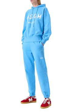 Женский хлопковое худи MSGM голубого цвета, арт. 3841MDM515/257000 | Фото 2 (Материал сплава: Проставлено; Длина (для топов): Стандартные; Драгоценные камни: Проставлено; Рукава: Длинные; Женское Кросс-КТ: Худи-одежда; Стили: Спорт-шик; Материал внешний: Хлопок)