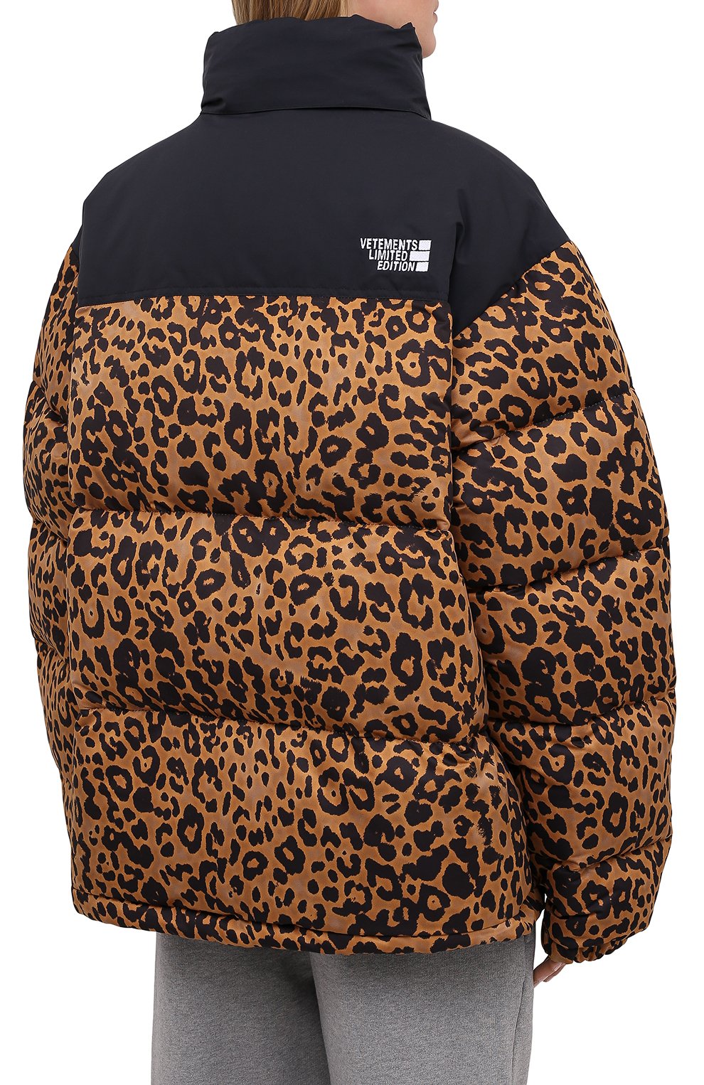 Пуховая куртка VETEMENTS, арт. UE51JA550L 1324/W, фото 4