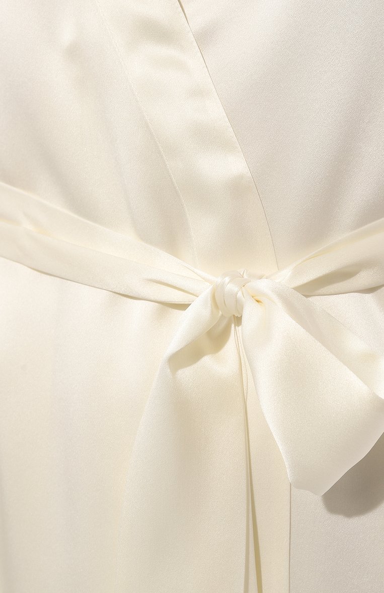 Женский шелковый халат LUNA DI SETA белого цвета, арт. VLST08009 | Фото 5 (Материал внешний: Шелк; Материал сплава: Проставлено; Нос: Не проставлено)