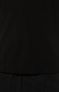 Мужская хлопковая футболка TRANSIT черного цвета, арт. CFUTRW1362 | Фото 5 (Принт: Без принта; Рукава: Короткие; Длина (для топов): Стандартные; Материал сплава: Проставлено; Материал внешний: Хлопок; Драгоценные камни: Проставлено; Стили: Кэжуэл)