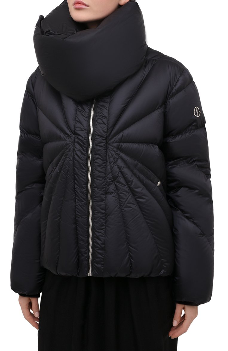 Женская пуховая куртка moncler + rick owens RICK OWENS черного цвета, арт. MU20F0007/C0596 | Фото 3 (Материал подклада: Синтетический материал; Материал утеплителя: Пух и перо; Рукава: Длинные; Длина (верхняя одежда): Короткие; Материал внешний: Синтетический материал; �Стили: Спорт-шик; Кросс-КТ: Куртка, Утепленные; Материал сплава: Проставлено; Драгоценные камни: Проставлено)