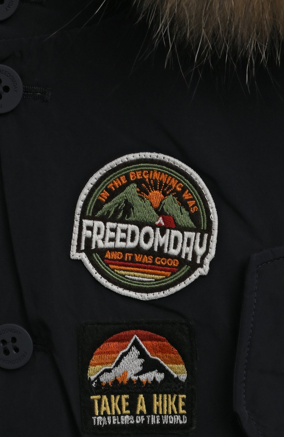 Пуховая парка FREEDOMDAY темно-синего цвета по цене 37950 руб., арт. IFRJB4929AF112-RDRFP, фото 3 Пуховая парка FREEDOMDAY, арт. IFRJB4929AF112-RDRFP, фото 3