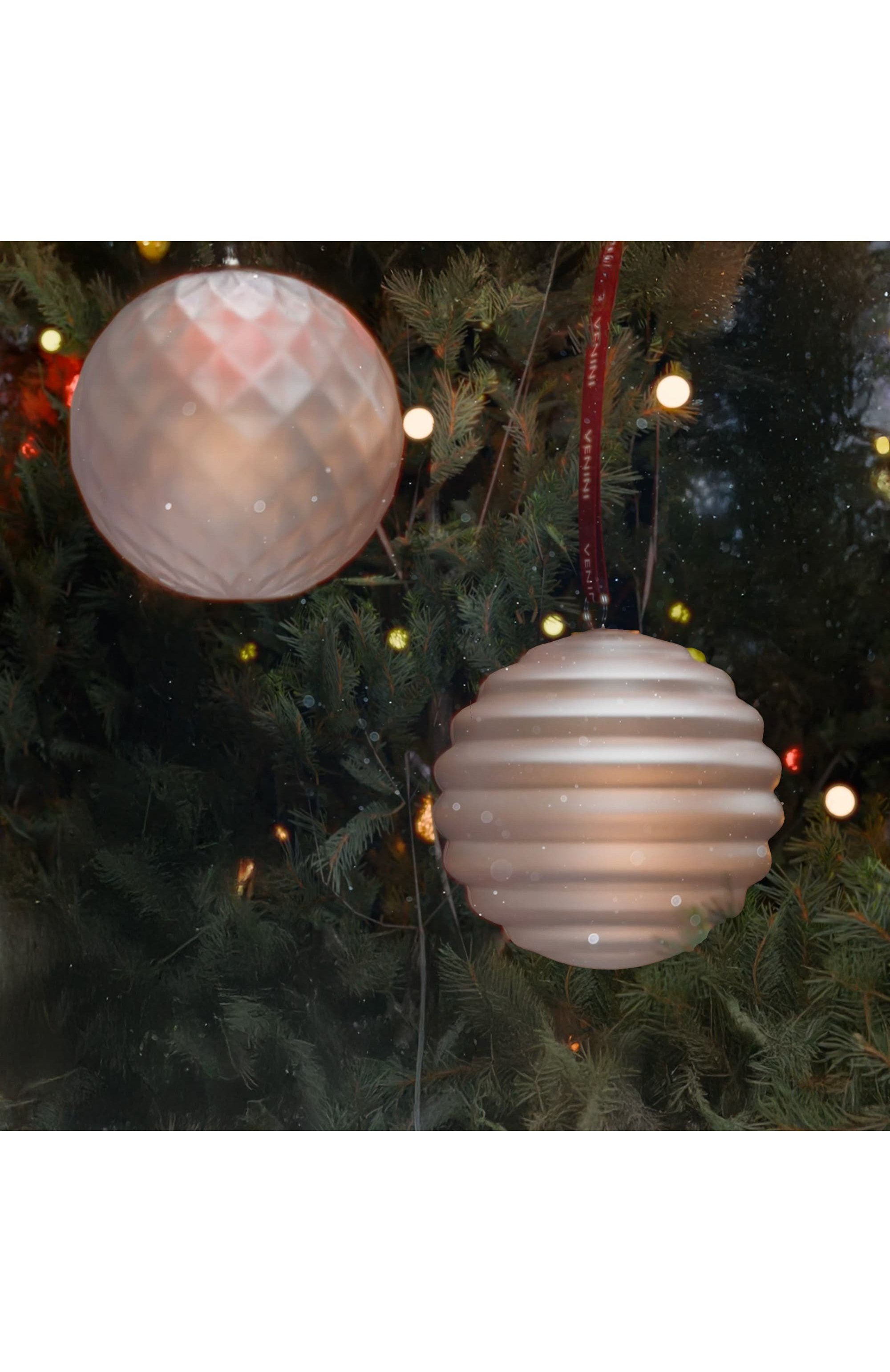 Набор iconic wishes VENINI белого цвета по цене 29950 руб., арт. PZ304521000X0C7, фото 4 Набор iconic wishes VENINI, арт. PZ304521000X0C7, фото 4