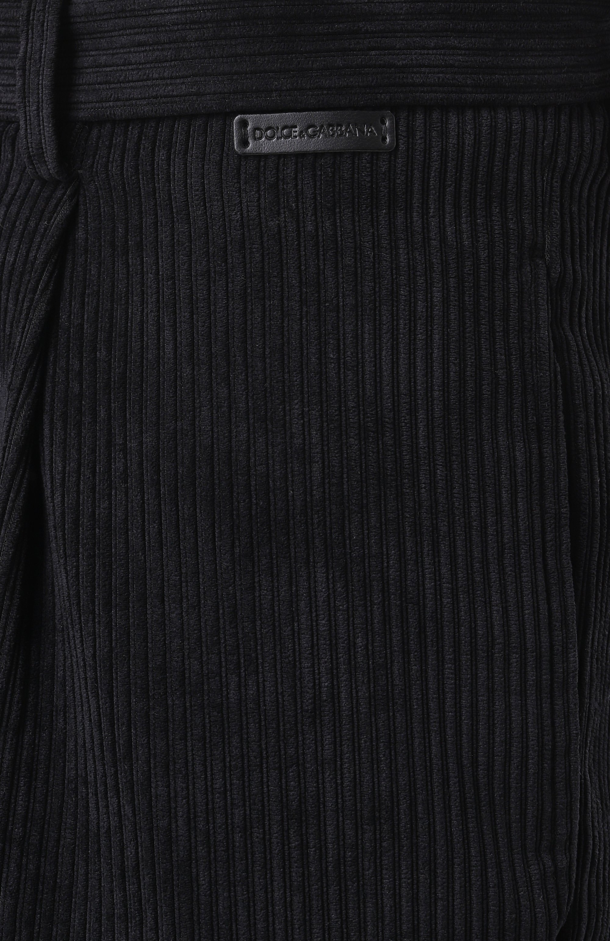 Вельветовые брюки DOLCE & GABBANA черного цвета по цене 77700 руб., арт. GP0H8T/FUWDL, фото 6 Вельветовые брюки DOLCE & GABBANA, арт. GP0H8T/FUWDL, фото 6