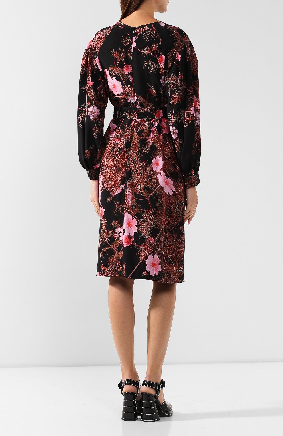 Шелковое платье DRIES VAN NOTEN черного цвета по цене 104000 руб., арт. 192-11062-8201, фото 4 Шелковое платье DRIES VAN NOTEN, арт. 192-11062-8201, фото 4