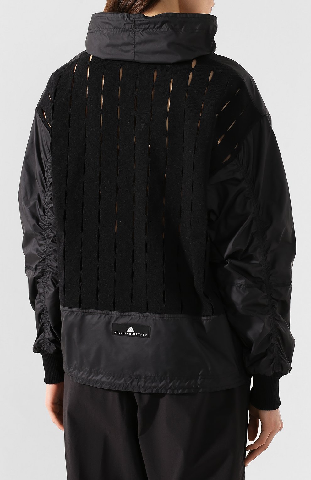 Анорак ADIDAS BY STELLA MCCARTNEY черного цвета по цене 12600 руб., арт. FS9772, фото 4 Анорак ADIDAS BY STELLA MCCARTNEY, арт. FS9772, фото 4