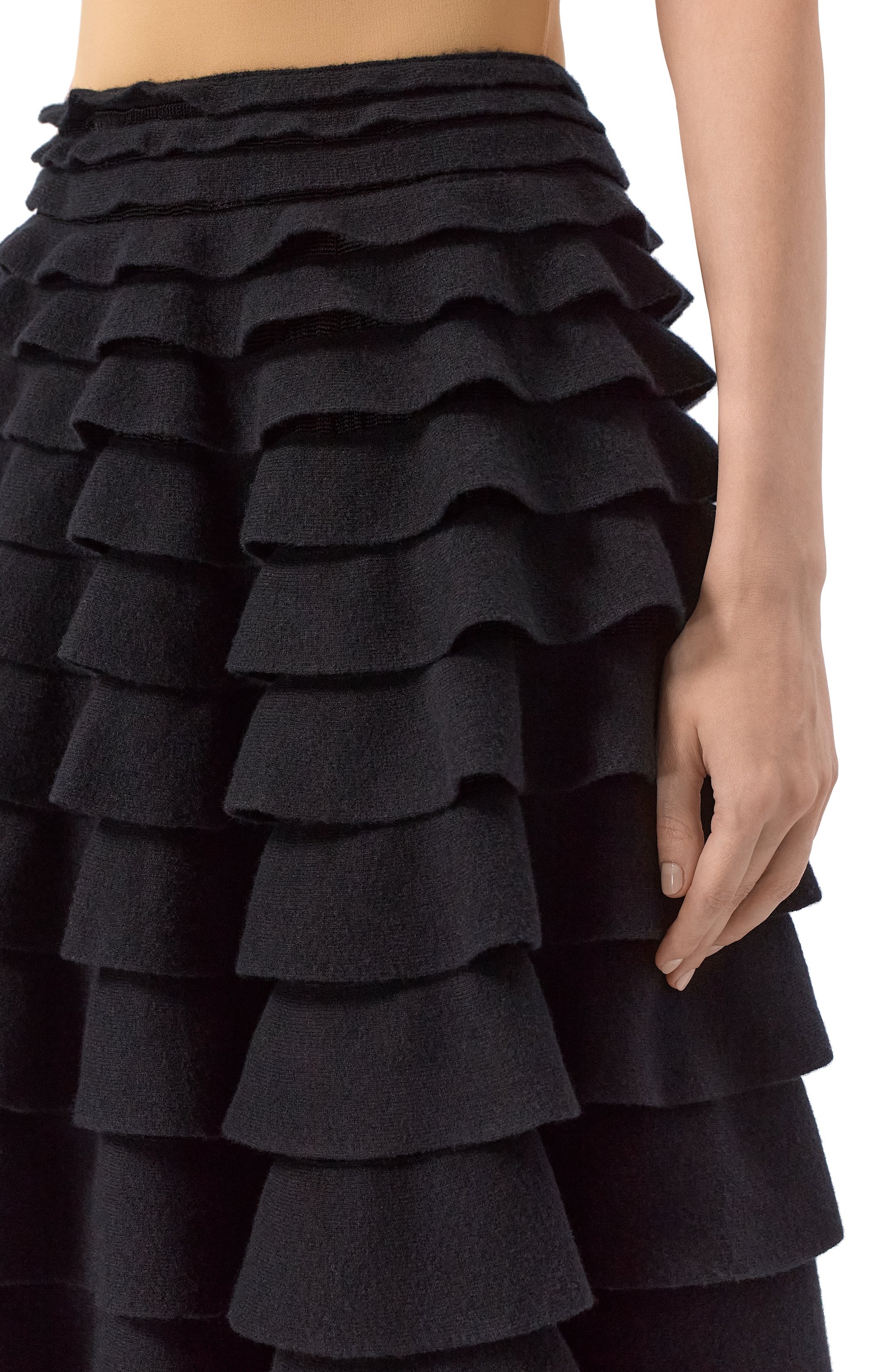 Шерстяная юбка VALENTINO черного цвета по цене 799500 руб., арт. 5B0KG04J8VS, фото 5 Шерстяная юбка VALENTINO, арт. 5B0KG04J8VS, фото 5