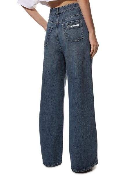 Джинсы MIU MIU голубого цвета по цене 100000 руб., арт. GWP394-1YXQ-F0013, фото 4 Джинсы MIU MIU, арт. GWP394-1YXQ-F0013, фото 4
