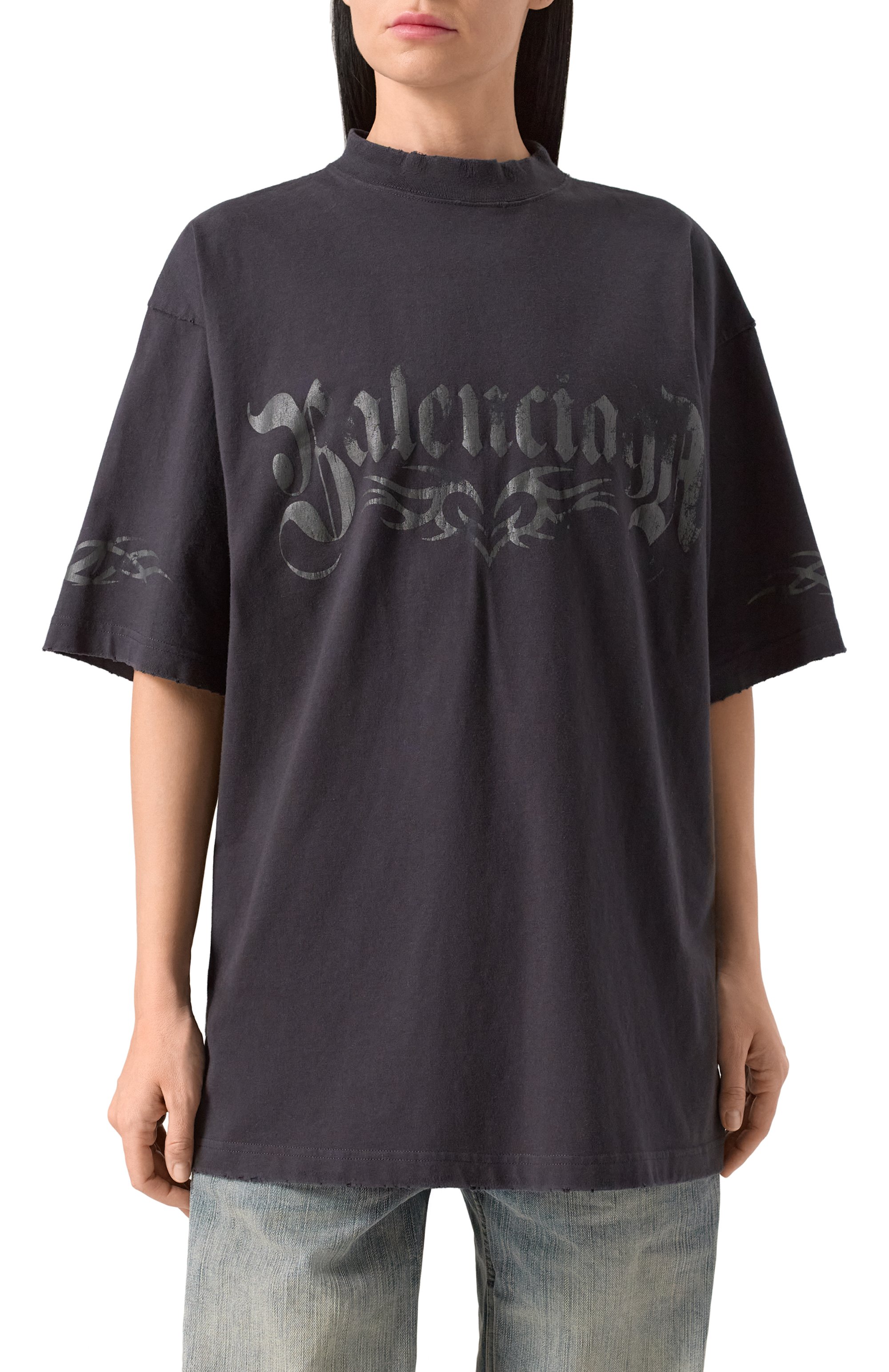 Хлопковая футболка BALENCIAGA серого цвета по цене 99500 руб., арт. 764235/TRVA3, фото 3 Хлопковая футболка BALENCIAGA, арт. 764235/TRVA3, фото 3