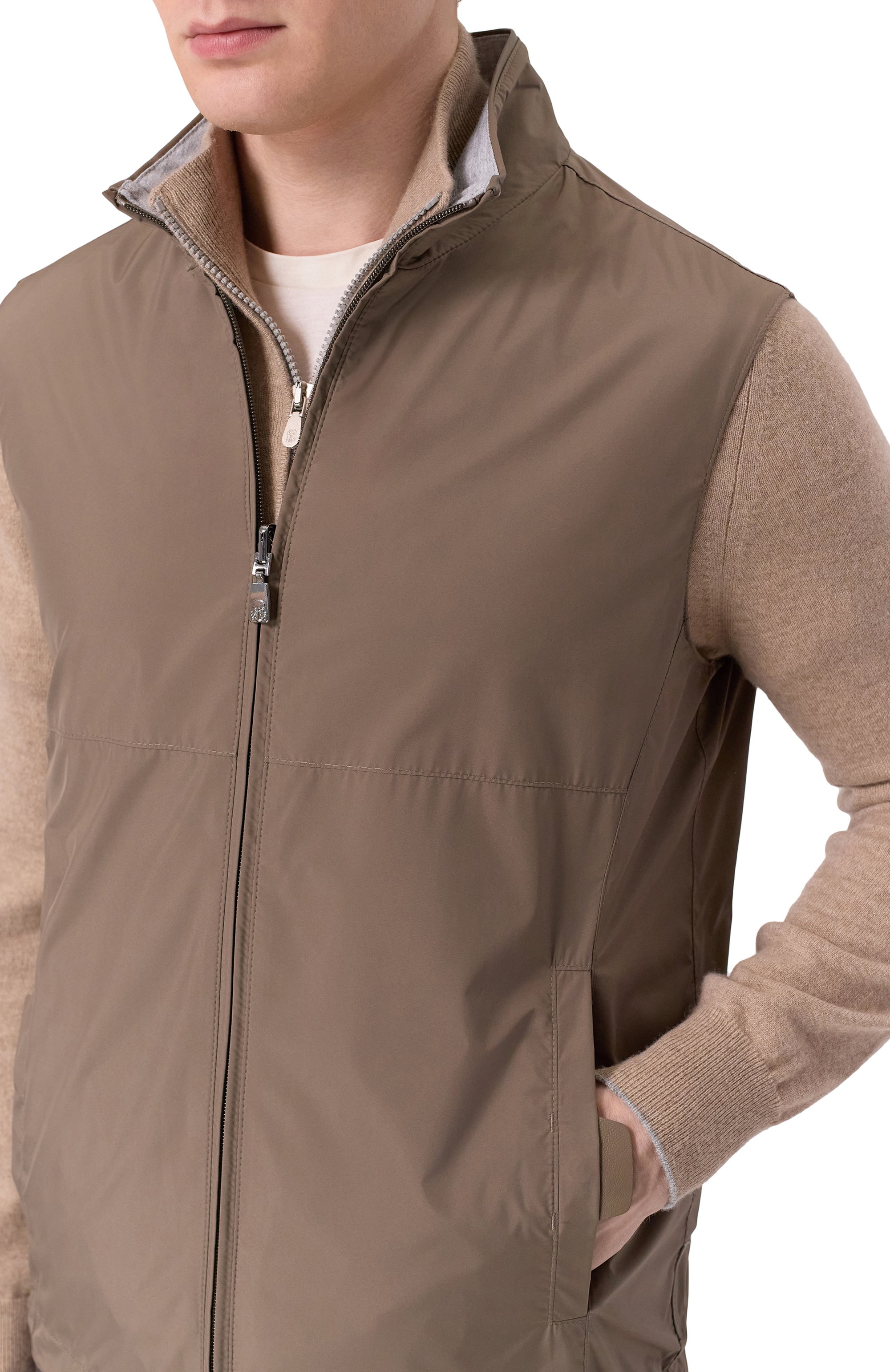 Двусторонний жилет CORNELIANI коричневого цвета по цене 78900 руб., арт. 27C5X2/2720120, фото 5 Двусторонний жилет CORNELIANI, арт. 27C5X2/2720120, фото 5