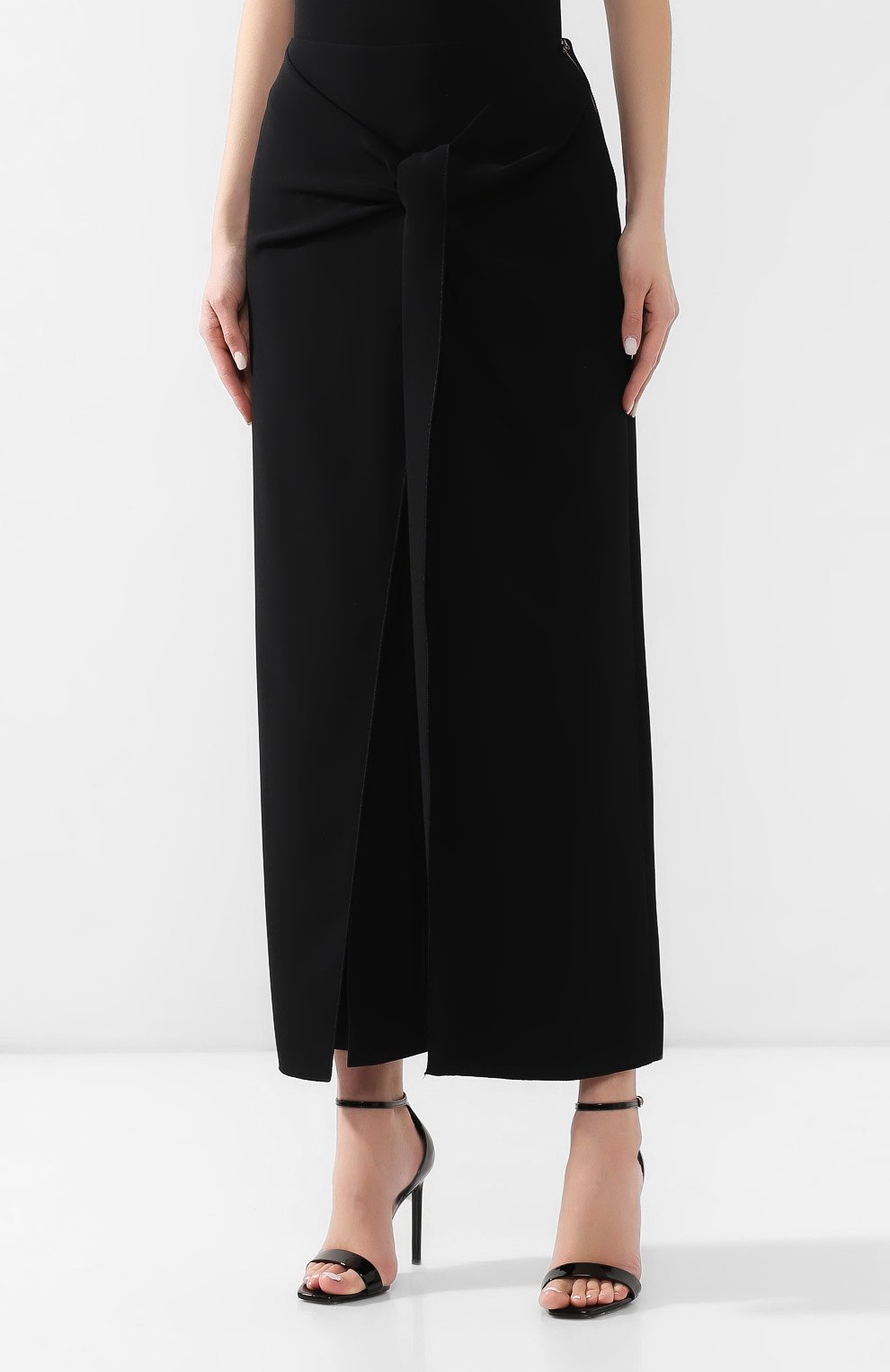 Брюки со стрелками ROLAND MOURET черного цвета по цене 72250 руб., арт. SS19/S0636/F2241, фото 3 Брюки со стрелками ROLAND MOURET, арт. SS19/S0636/F2241, фото 3