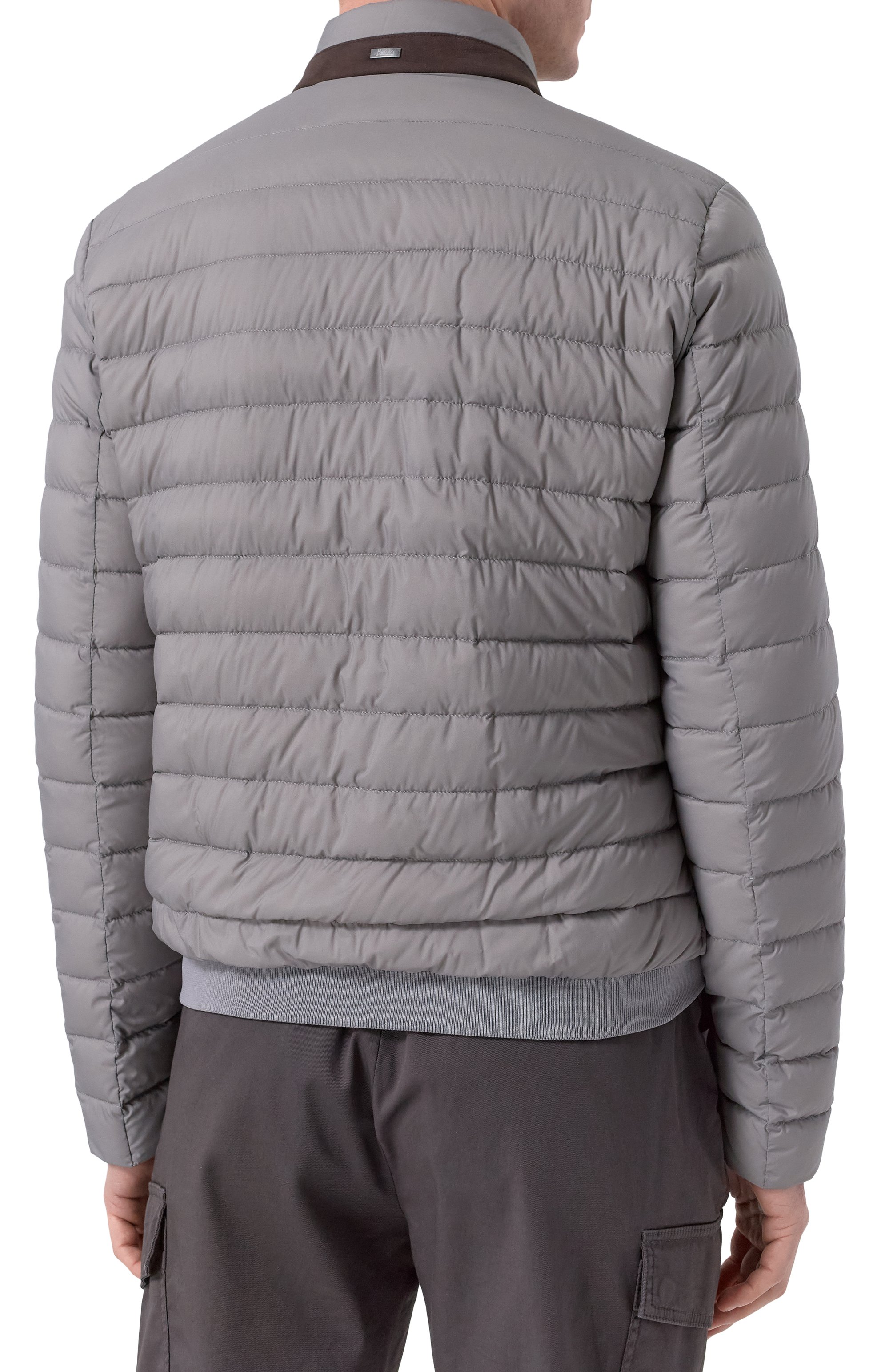 Пуховый бомбер HERNO светло-серого цвета по цене 97700 руб., арт. PI001216U/12456Z, фото 4 Пуховый бомбер HERNO, арт. PI001216U/12456Z, фото 4