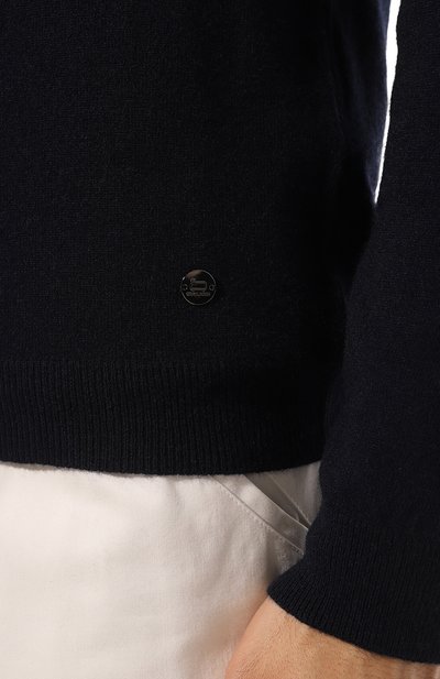 Кардиган из шерсти и вискозы WOOLRICH темно-синего цвета по цене 35000 руб., арт. CFWOKN0255MRUF0603, фото 5 Кардиган из шерсти и вискозы WOOLRICH, арт. CFWOKN0255MRUF0603, фото 5