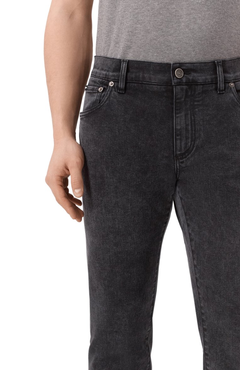 Мужские джинсы slim DOLCE & GABBANA темно-серого цвета, арт. GY07CD/G8MI6 | Фото 5 (Длина (брюки, джинсы): Стандартные; Материал внешний: Хлопок, Деним; Стили: Повседневный; Кросс-КТ: Деним; Силуэт М (брюки): Прямые; Размерность: Идёт в размер; Автоматизация ТО: Проставлено; Автоматизация состава: Проставлено)