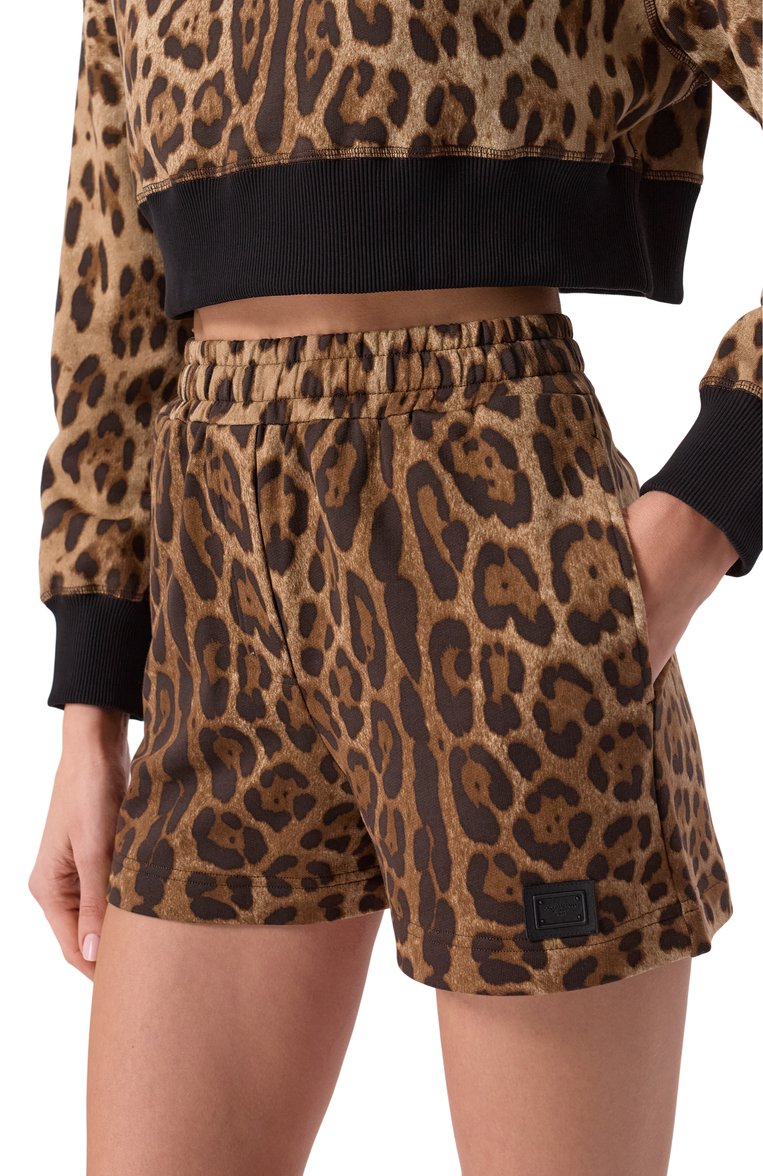 Женские хлопковые шорты DOLCE & GABBANA леопардового цвета, арт. FTC95T/FS785 | Фото 5 (Драгоценные камни: Проставлено; Материал сплава: Проставлено; Длина Ж (юбки, платья, шорты): Мини; Стили: Гламурный; Материал внешний: Хлопок)