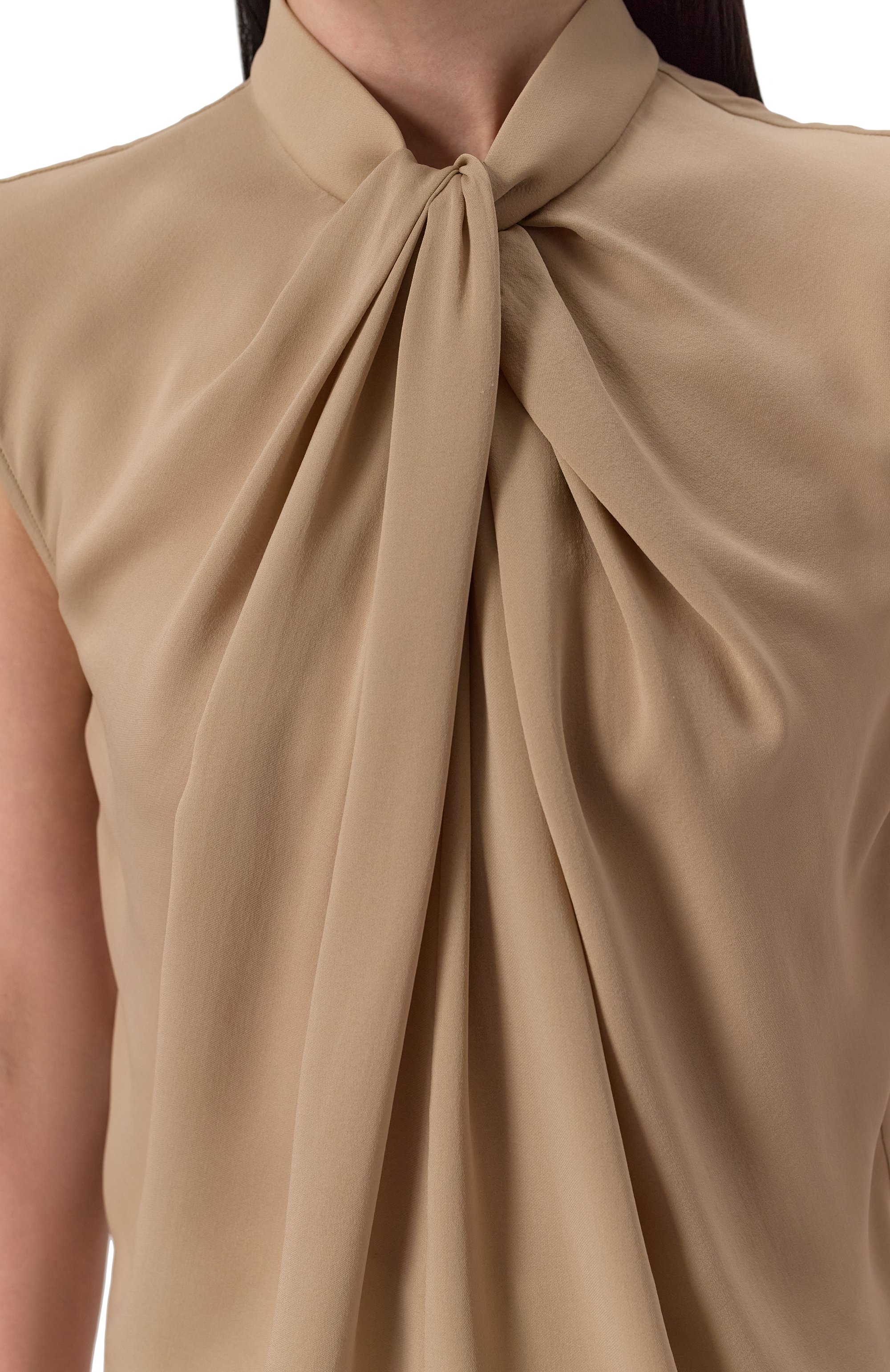 Шелковый топ GIORGIO ARMANI бежевого цвета по цене 149000 руб., арт. GW001107/TE14025, фото 5 Шелковый топ GIORGIO ARMANI, арт. GW001107/TE14025, фото 5