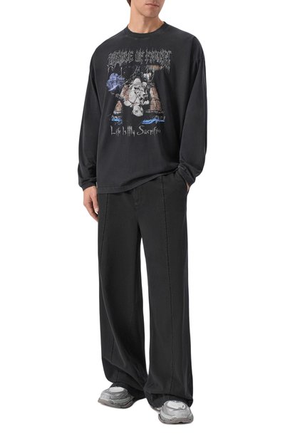 Хлопковый лонгслив VETEMENTS черного цвета по цене 109500 руб., арт. MH27LS206B, фото 2 Хлопковый лонгслив VETEMENTS, арт. MH27LS206B, фото 2