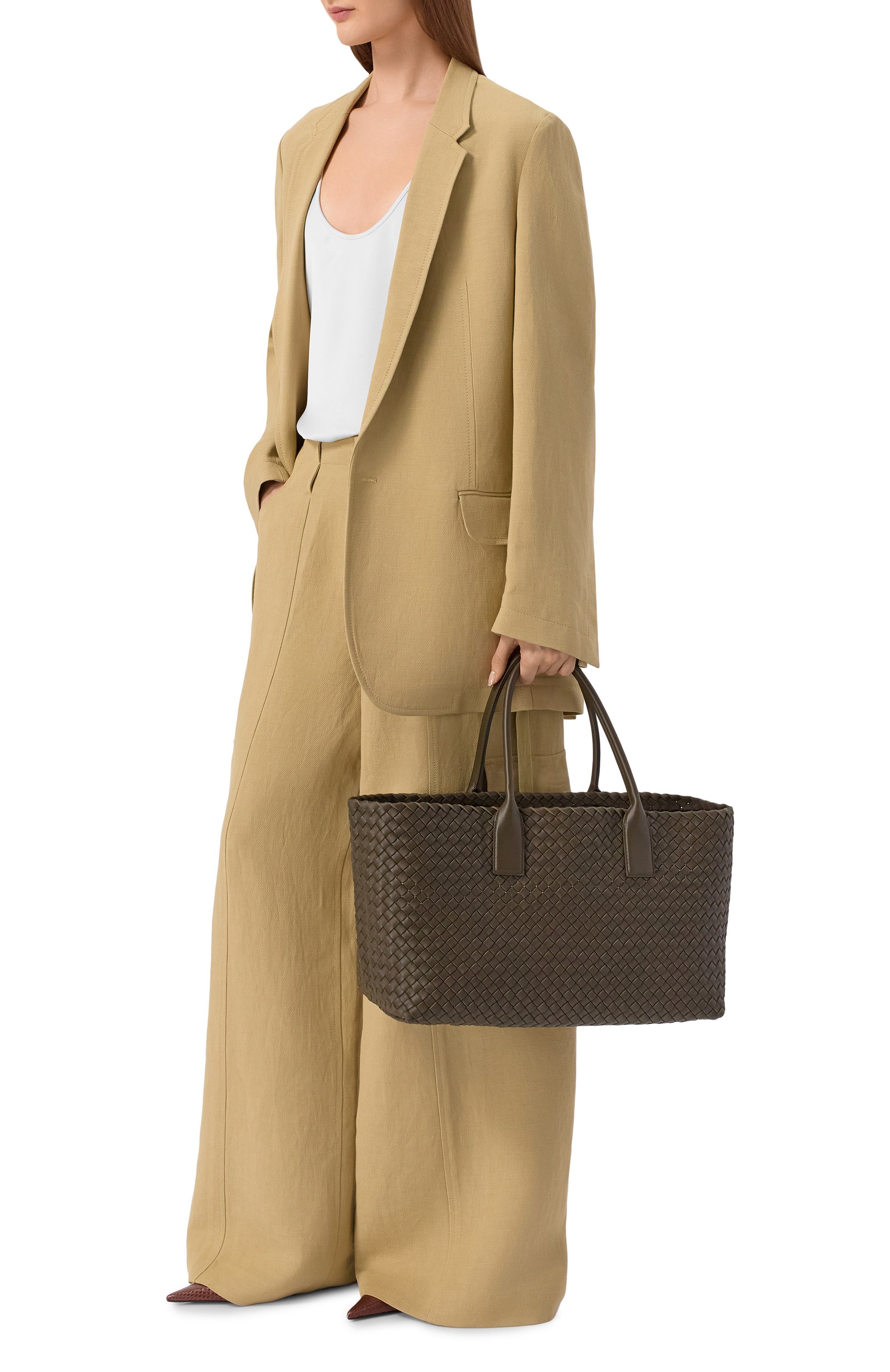 Сумка-тоут cabat medium BOTTEGA VENETA хаки цвета по цене 998000 руб., арт. 608810/V10W1, фото 3 Сумка-тоут cabat medium BOTTEGA VENETA, арт. 608810/V10W1, фото 3