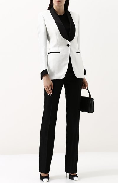 Однотонный приталенный жакет TOM FORD белого цвета по цене 317500 руб., арт. 118GI2480-FAX319, фото 2 Однотонный приталенный жакет TOM FORD, арт. 118GI2480-FAX319, фото 2