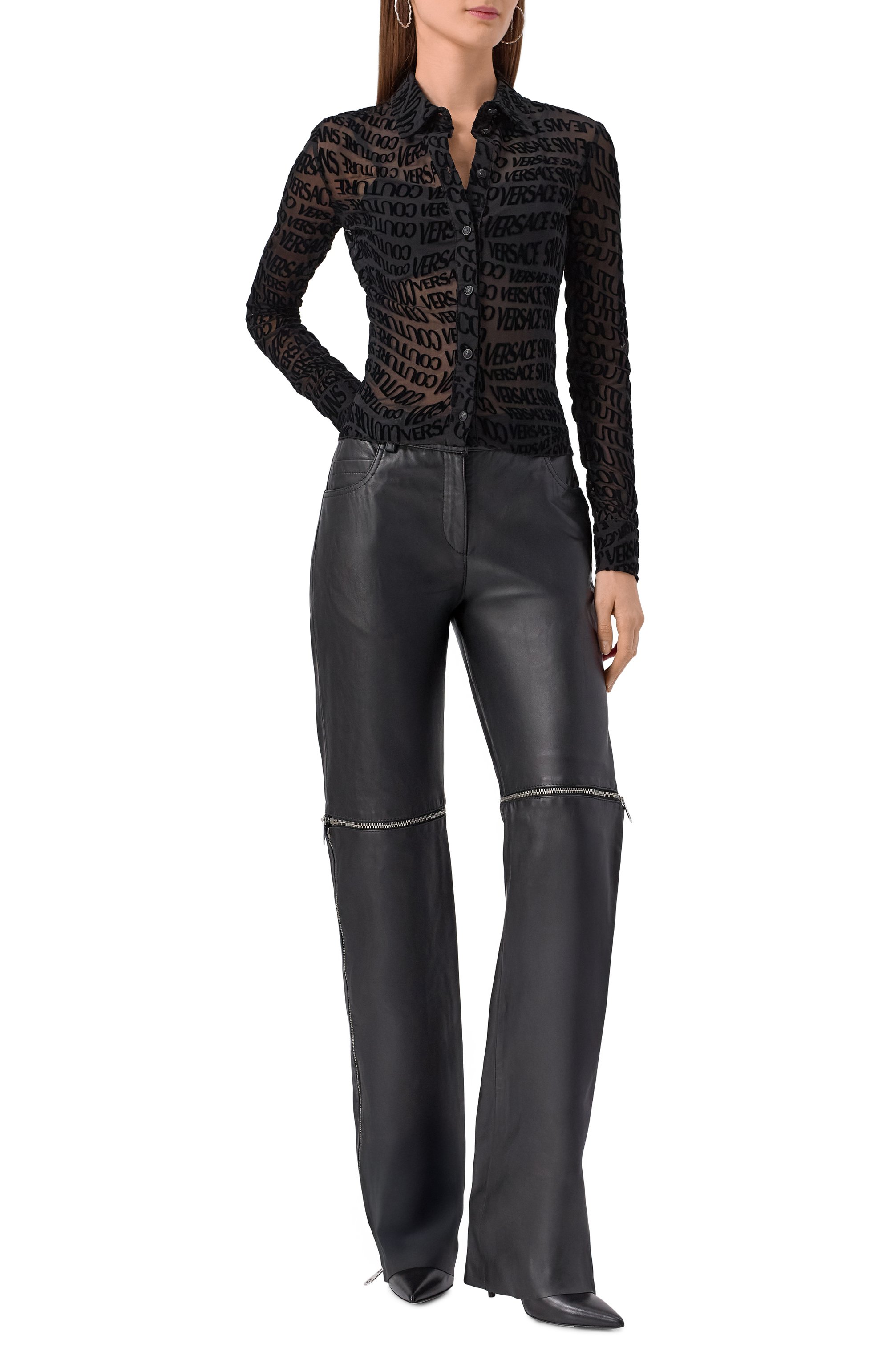 Блузка VERSACE JEANS COUTURE черного цвета по цене 35300 руб., арт. 79HAL213/JS490, фото 2 Блузка VERSACE JEANS COUTURE, арт. 79HAL213/JS490, фото 2