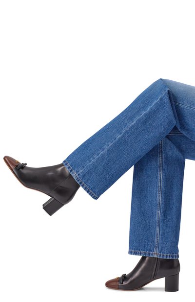 Кожаные ботильоны vg valet du roi VALENTINO черного цвета по цене 162500 руб., арт. 7W2S0ML4/DDT, фото 2 Кожаные ботильоны vg valet du roi VALENTINO, арт. 7W2S0ML4/DDT, фото 2