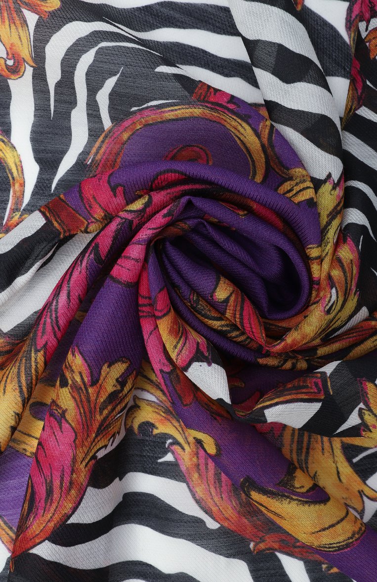 Женский платок из шерсти и шелка VERSACE JEANS COUTURE разноцветного цвета, арт. 78HA7H02/ZG355 | Фото 4 (Автоматизация состава: Проставлено; Нос: Не проставлено; Материал: Шерсть, Шелк, Текстиль; Принт: С принтом)