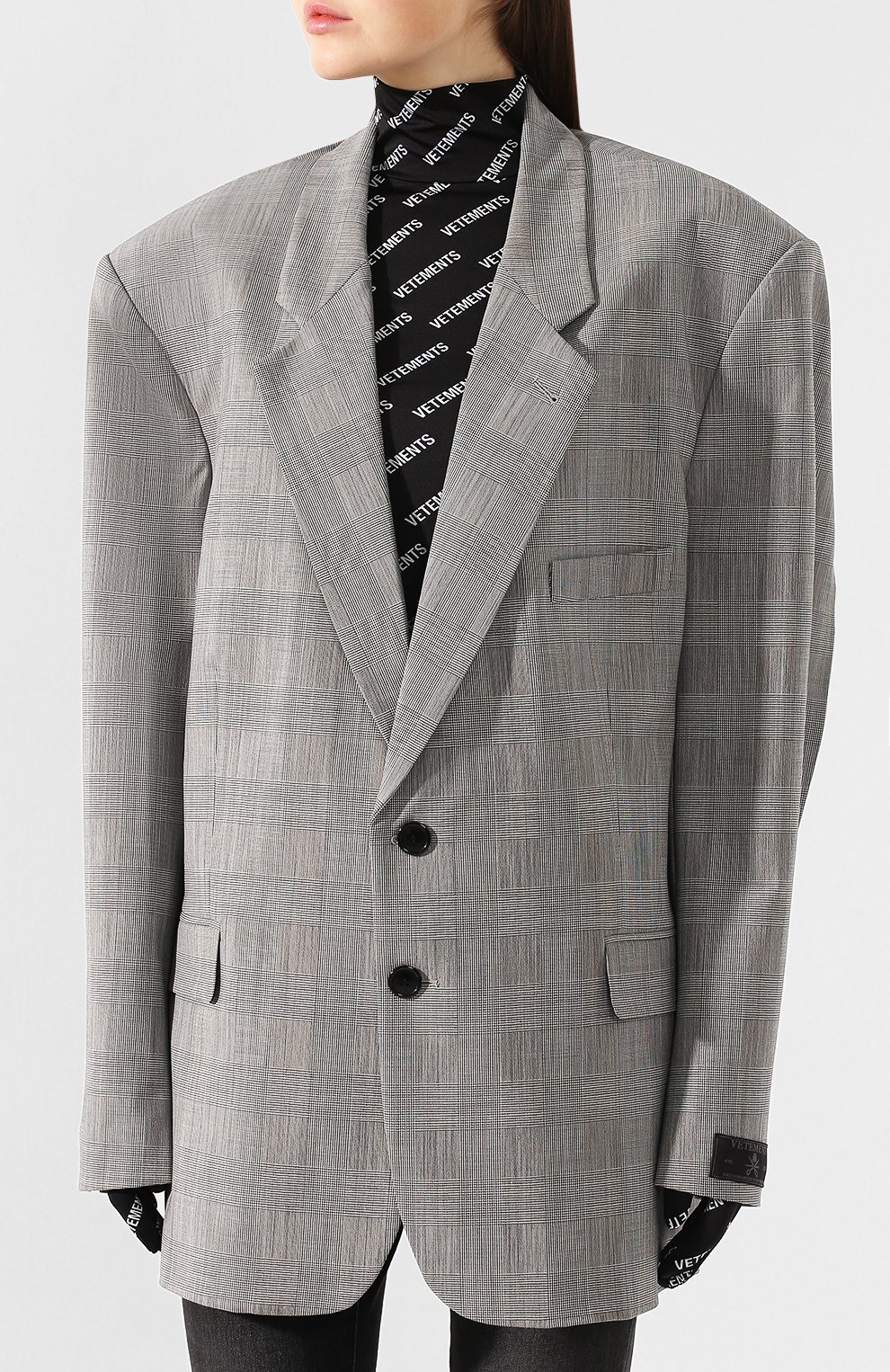Шерстяной жакет VETEMENTS серого цвета по цене 162000 руб., арт. SS20JA106 1201/W/GREY CHECK, фото 3 Шерстяной жакет VETEMENTS, арт. SS20JA106 1201/W/GREY CHECK, фото 3