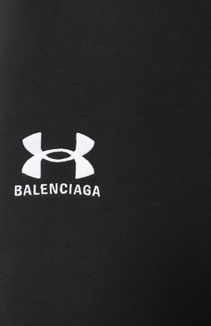 Мужского хлопковые брюки balenciaga х under armour BALENCIAGA черного цвета, арт. 809709/TRVB8 | Фото 10 (Материал внешний: Хлопок; Случай: Повседневный; Стили: Спорт-шик; Женское Кросс-КТ: Брюки-одежда; Региональные ограничения белый список (Axapta Mercury): Не проставлено; Силуэт Ж (брюки и джинсы): Широкие; Нос: Не проставлено)